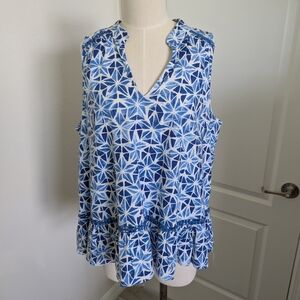 Crown & Ivy Blue and White Patterned Top